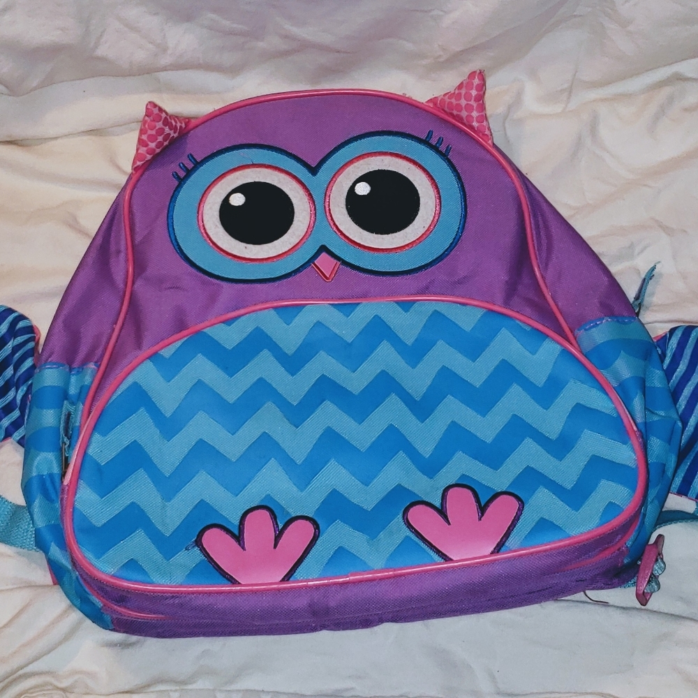 Flipeez child's owl backpack EUC